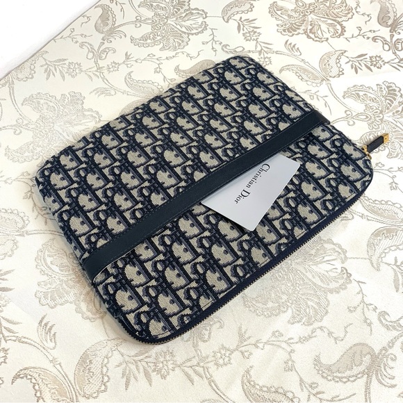 Dior Oblique Jacquard Pouch - Picture 4 of 14